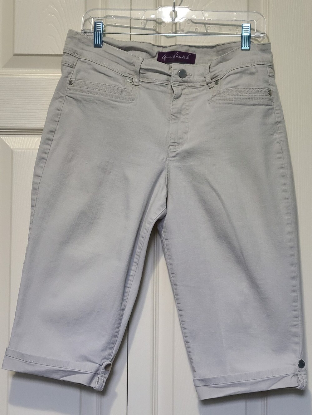 G Vanderbilt Embellish Embroider Stretch Denim Stone Greige Cuff Capri Jeans 10